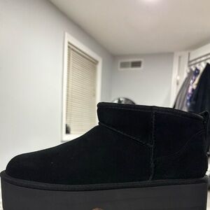 Black Platform Uggs